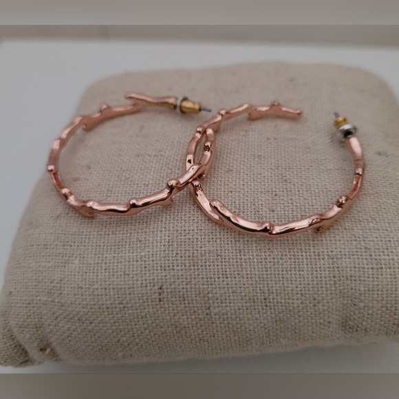 Stella & Dot Carobella Hoops Rose Gold - Picture 3 of 6
